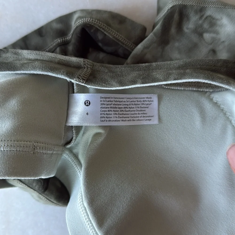 Lululemon Align Tank - Picture 2 of 5